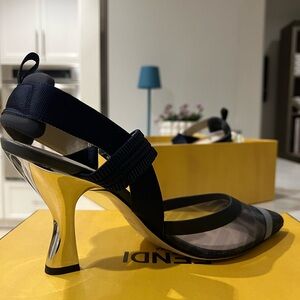 Fendi Colibrí Shoes